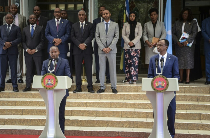 Kenyan minister of Interior Kithure Kindiki (L) and Somali Internal Security Minister Mohamed Ahmed Sheikh Ali met in Nairobi