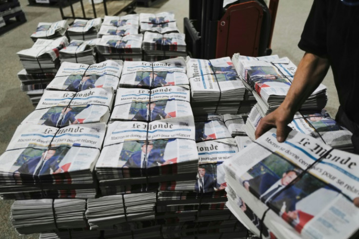 Burkina Faso has suspended the  distribution of French daily Le Monde in the country