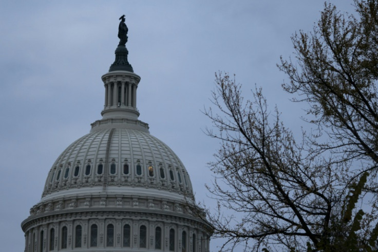 US lawmakers battling to avert a government shutdown this weekend after the House of Representatives rejected a Republican-led funding bill